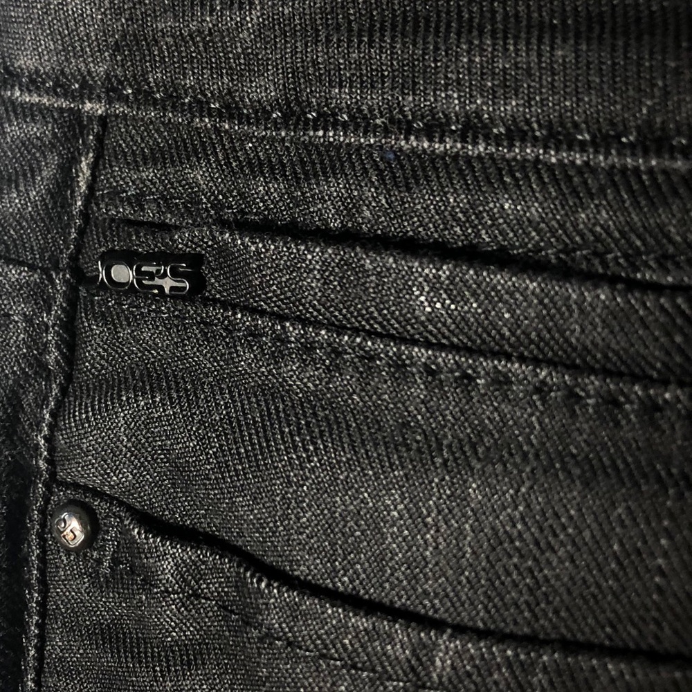 Jeans - Picture 2 of 4